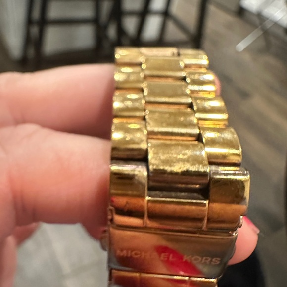 Michael Kors Rose Gold Crystal Watch - Picture 16 of 17